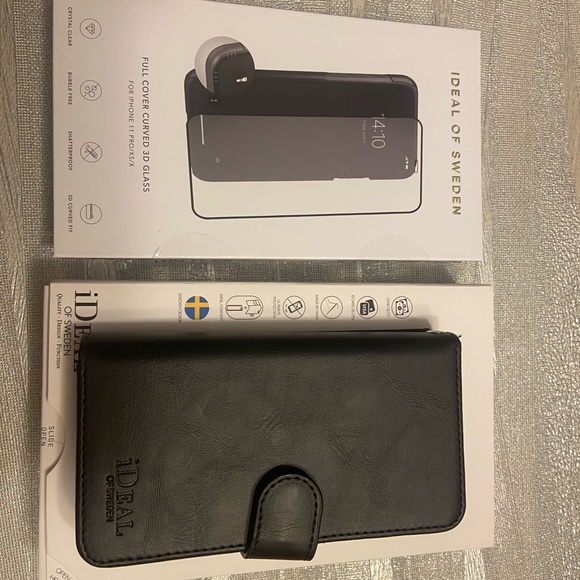 Ideal of Sweden iPhone 11 phone wallet case - Picture 3 of 3